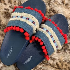 American Eagle Outfitters Slides